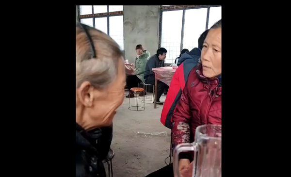 被邻居大妈支配的恐惧原视频-被邻居大妈支配的恐惧原视频分享